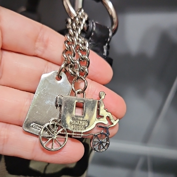 Coach EUC Y2K Signature Jaquard Hobo Shouldet Bag With Coach Carriage Charm - Picture 4 of 11